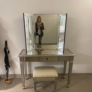 Vanity makeup table mirror